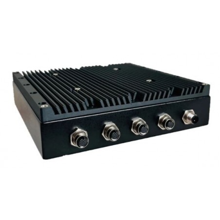 IP67 blæserløs boks-pc, formfaktor til Mini-ITX MB med IP67 kabler, med M12 stik